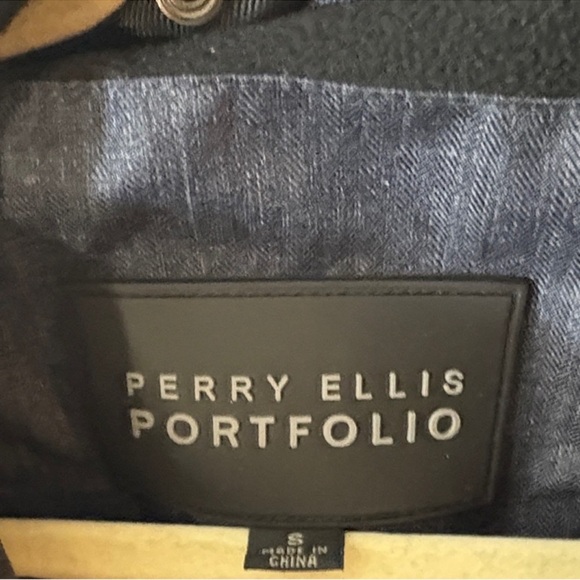Perry Ellis Dark Gray Performance Jacket - Picture 2 of 3